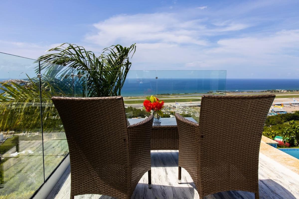Balcony image 1