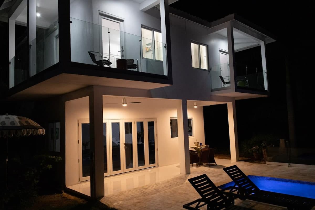 Exterior image 7